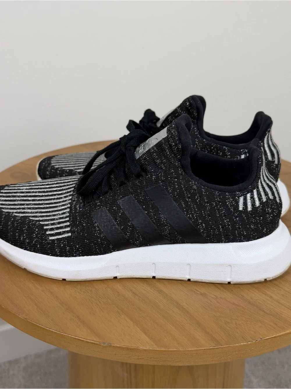 Adidas Swift Run Black Silver Metallic Running Sneaker Shoes 9.5